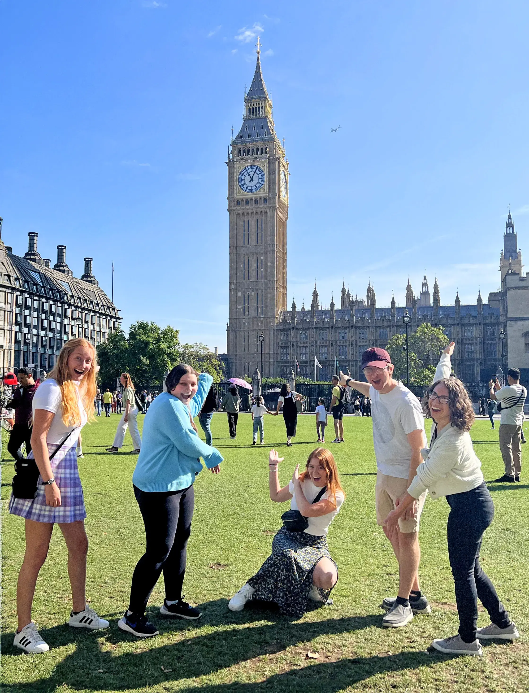 Students studying abroad pose in front of England's Big Ben