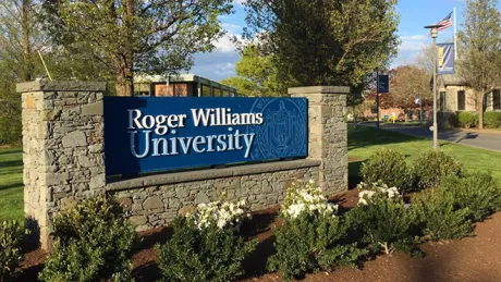 The entrance sign to Roger Williams University