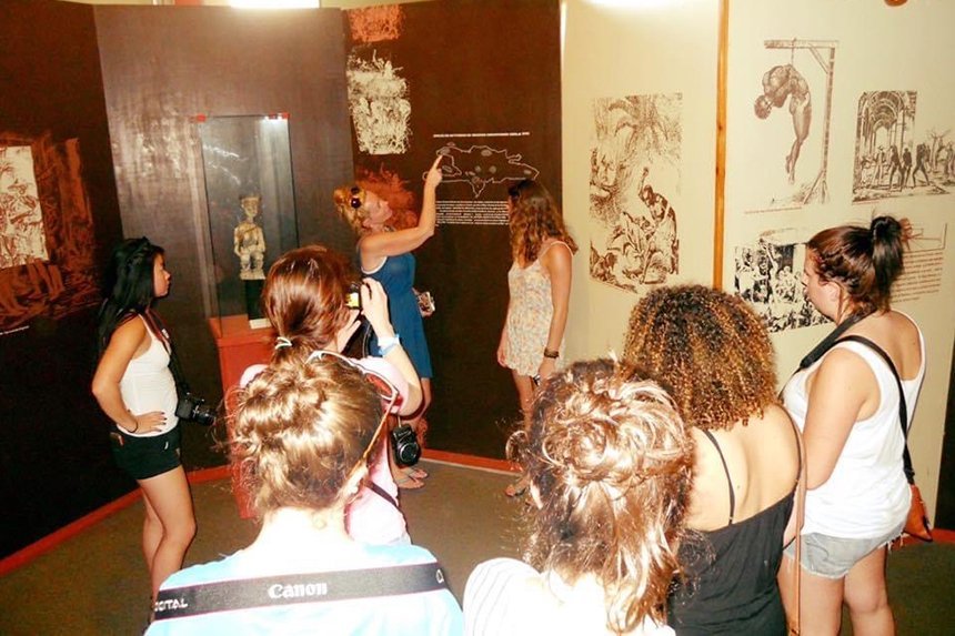 Autumn Quezada-Grant teaches a class in a museum