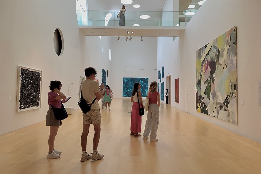 Students visit Yokosuka Museum of Art