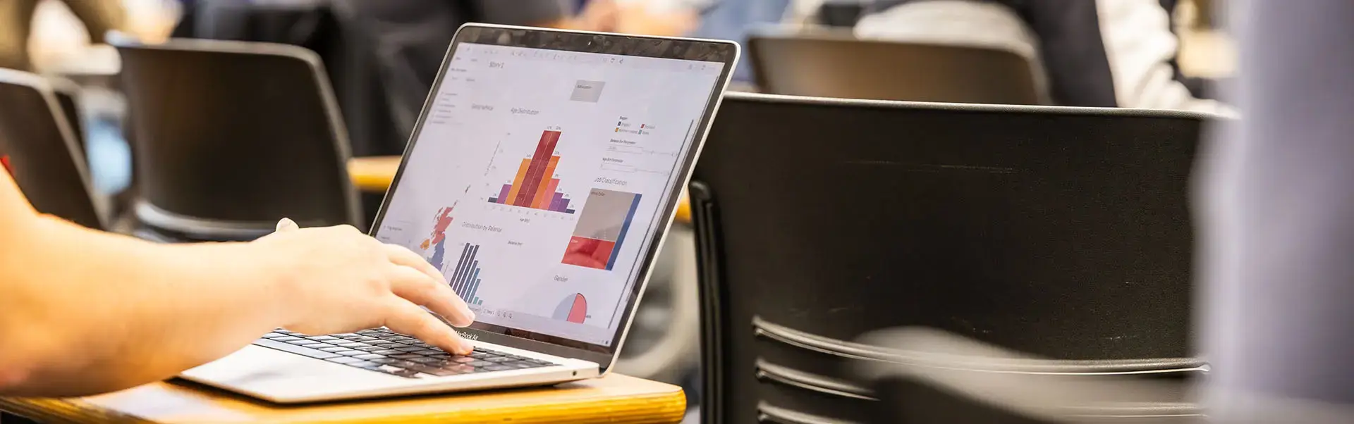 Student graphs accounting data
